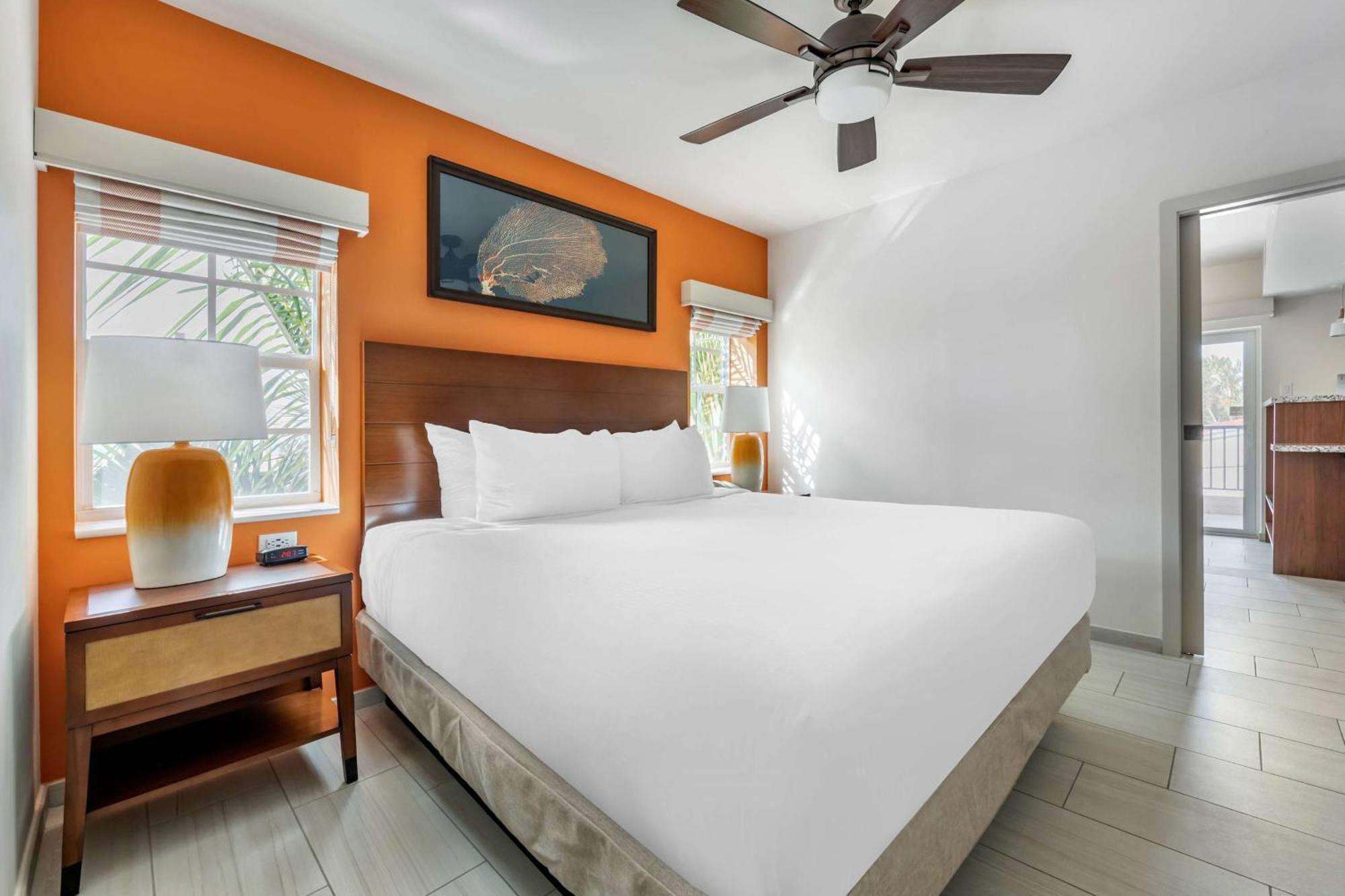 Hilton Vacation Club Flamingo Beach Sint Maarten Pelican Key Экстерьер фото