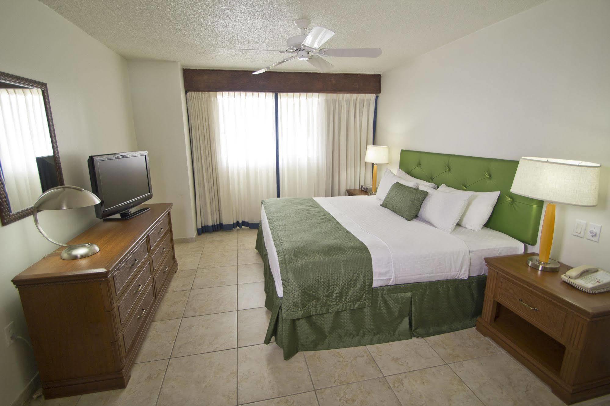 Hilton Vacation Club Flamingo Beach Sint Maarten Pelican Key Номер фото